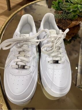 Women’s Nike Air Force 1 PLT.AF.ORM sneakers in triple white size 9